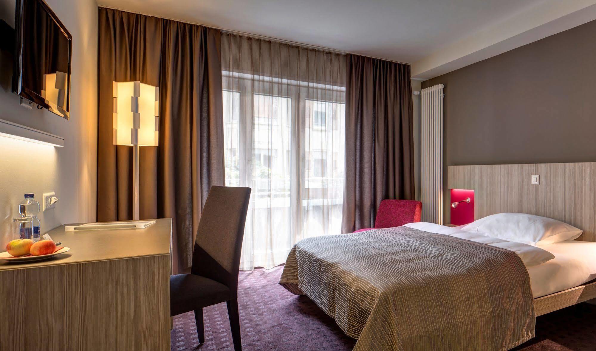 Baxter Hotel Висп Экстерьер фото
